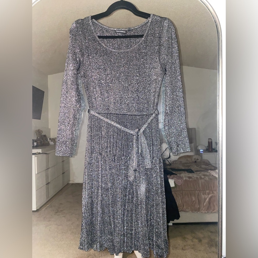 Nina Leonard, silver black sparkly pleated dress Large